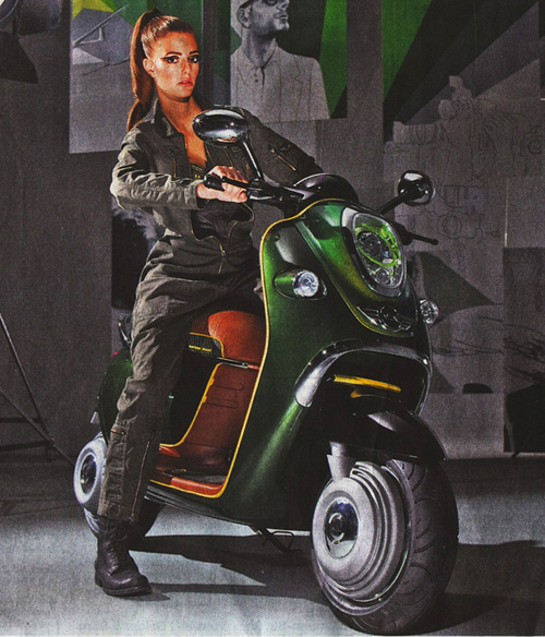 01minie-scooterpic.jpg