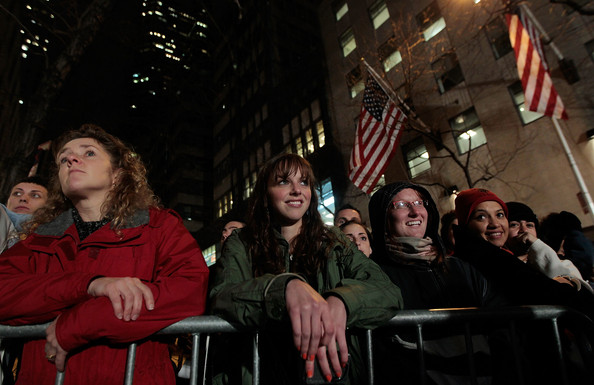 2010+Rockefeller+Center+Christmas+Tree+Lighting+grmF3rOYQ3Wl.jpg