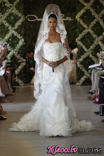 Oscar-de-la-Renta-Bridal-Spring-2013_12.jpg