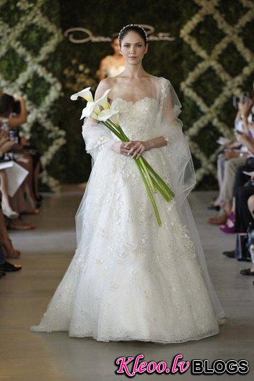 Oscar-de-la-Renta-Bridal-Spring-2013_13.jpg