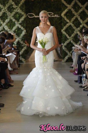 Oscar-de-la-Renta-Bridal-Spring-2013_18.jpg