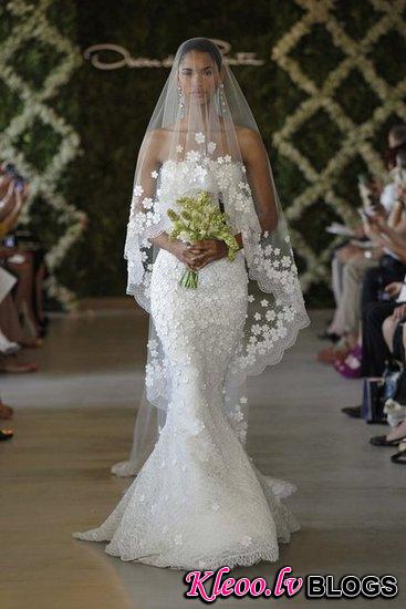 Oscar-de-la-Renta-Bridal-Spring-2013_24.jpg