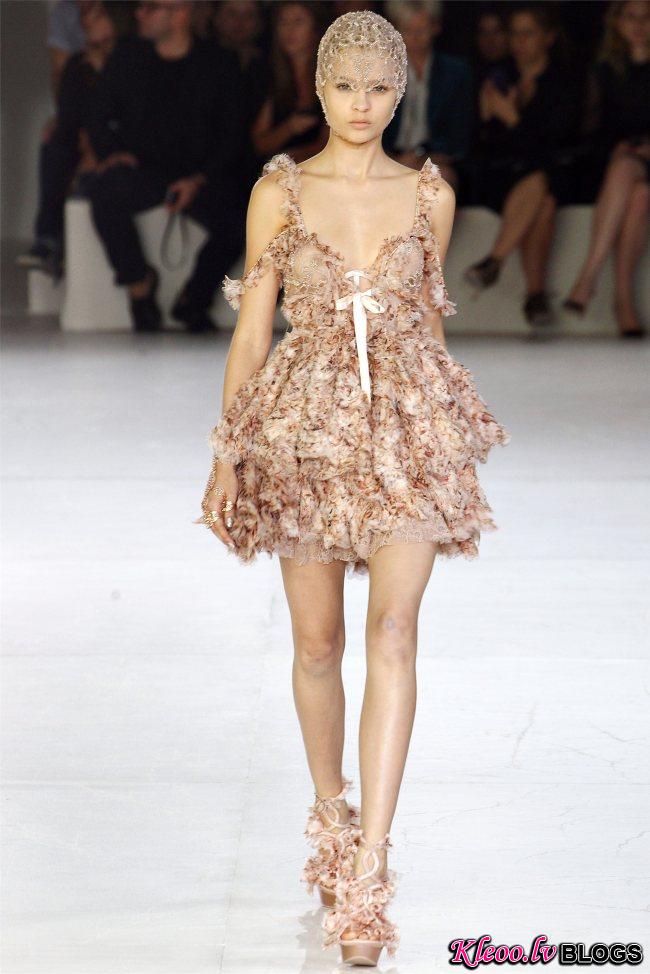 alexander-mcqueen14.jpg