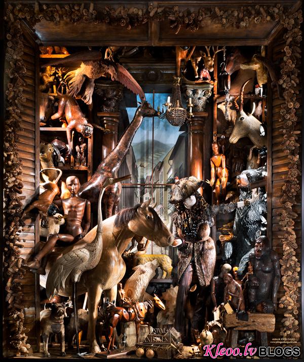 bergdorf-goodman_holiday-windows2011_2.jpg