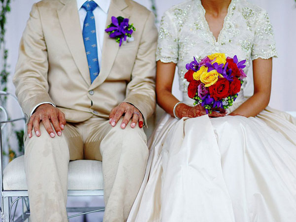 bride-and-groom-malaysia_30727_990x742.jpg