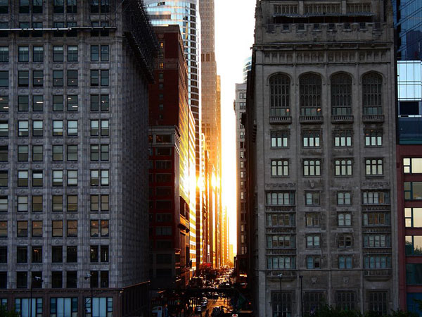 chicago-downtown-sunset_30728_990x742.jpg