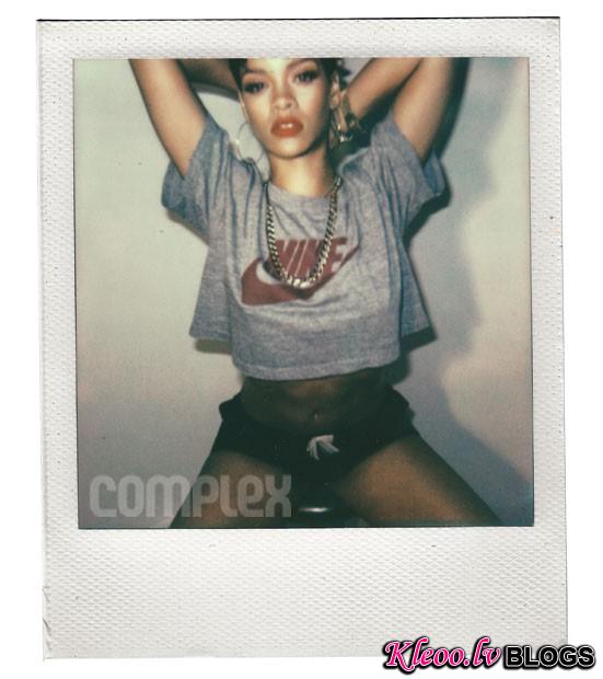 RihannaComplexMagazine16.jpg