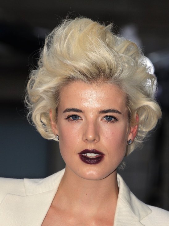 Agyness Deyn has a quirky and unique style and so this OTT dark purple colour is a fantastic compliment to her kookiness. 