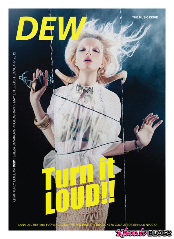 dewmagazineissue4aspringburningmaylinlegf10.jpg