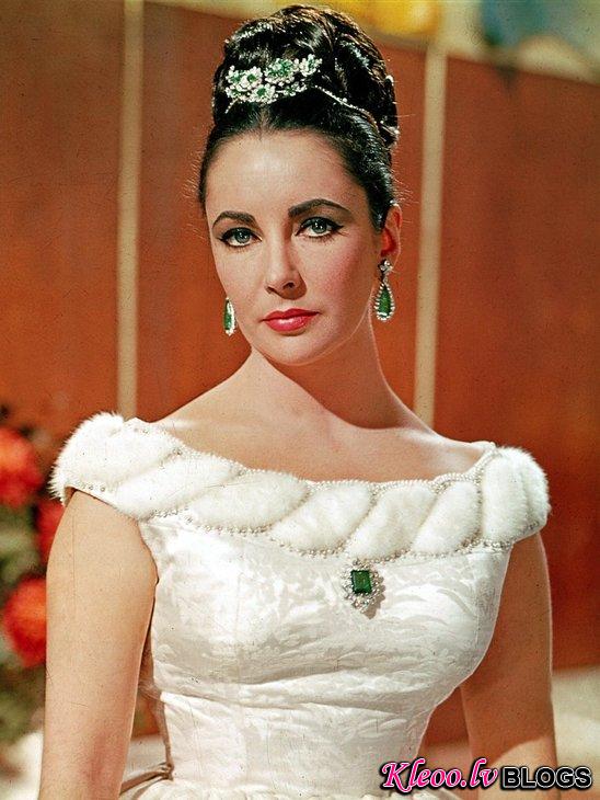 Elizabeth Taylor Dies - The Last Great Hollywood Star Falls!