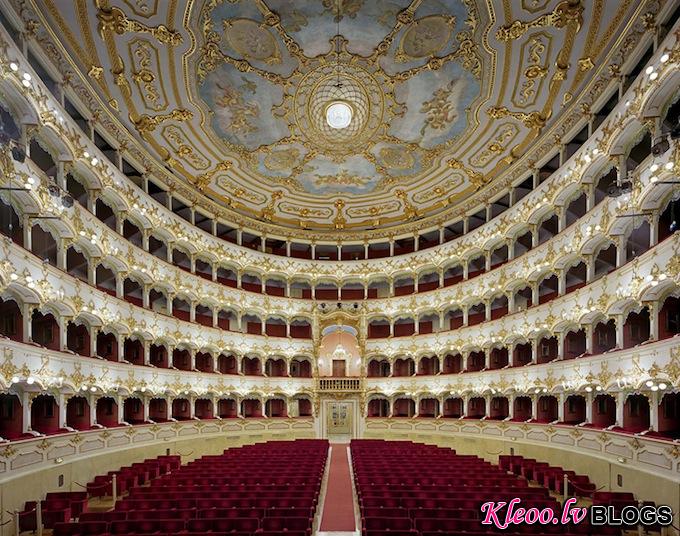 opera_theatre16.jpg