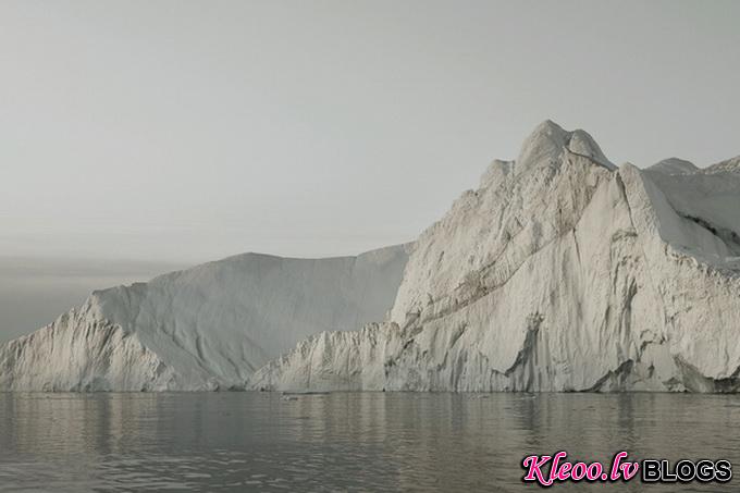 melt-portrait-of-an-iceberg-06_.jpg