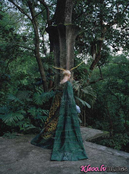 TildaSwintonTimWalkerWMagazine06.jpg