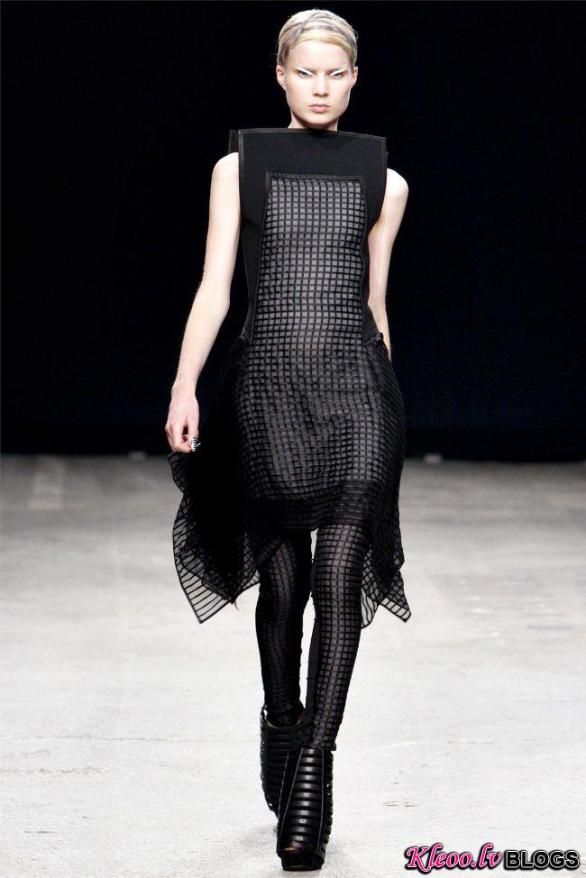 gareth-pugh21.jpg