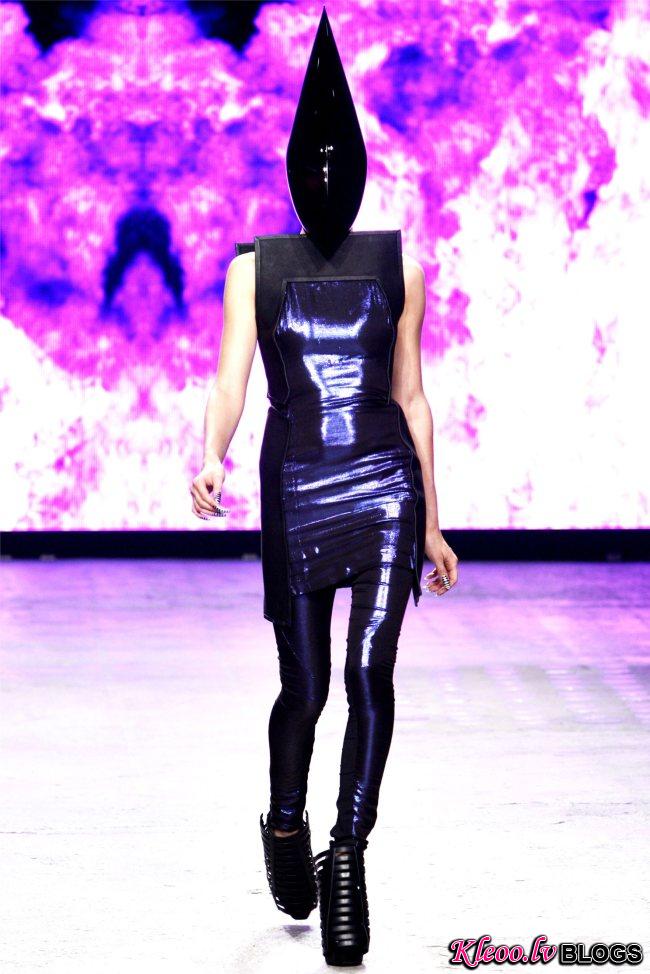 gareth-pugh30.jpg