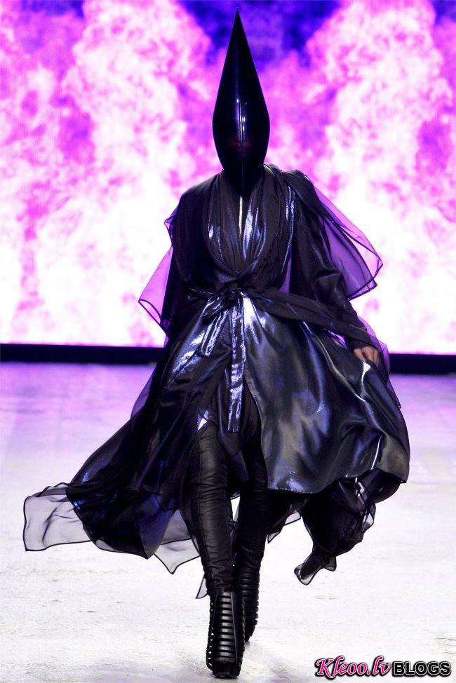 gareth-pugh32.jpg