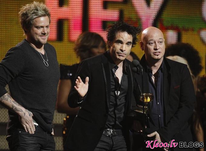 Grammy_Awards_2011_Train.jpg