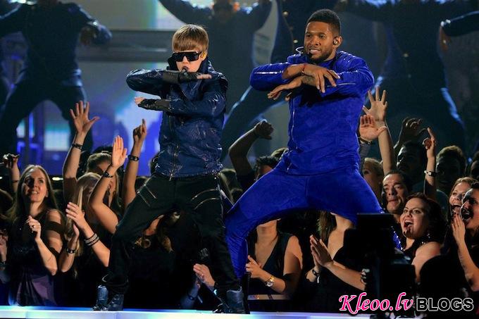 Grammy_Awards_2011_Justin_Bieber_Usher.jpg