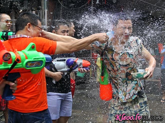 songkran_thailand11.jpg