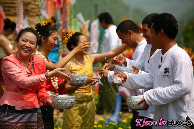 songkran_thailand12.jpg