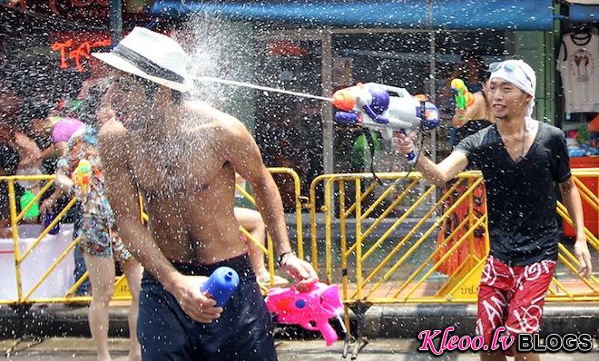 songkran_thailand13.jpg