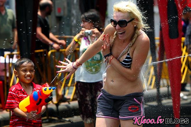 songkran_thailand08.jpg