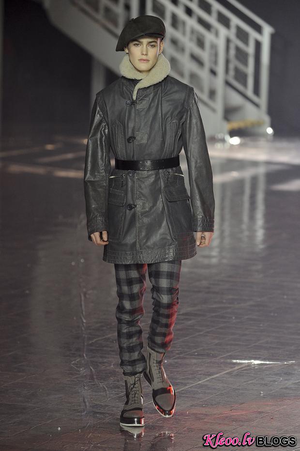 john-galliano-mens-null-autumn-fall-wter-2012-pfw23.jpg