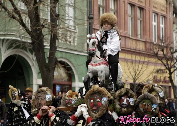 carnival_sibiu_romania2.jpg