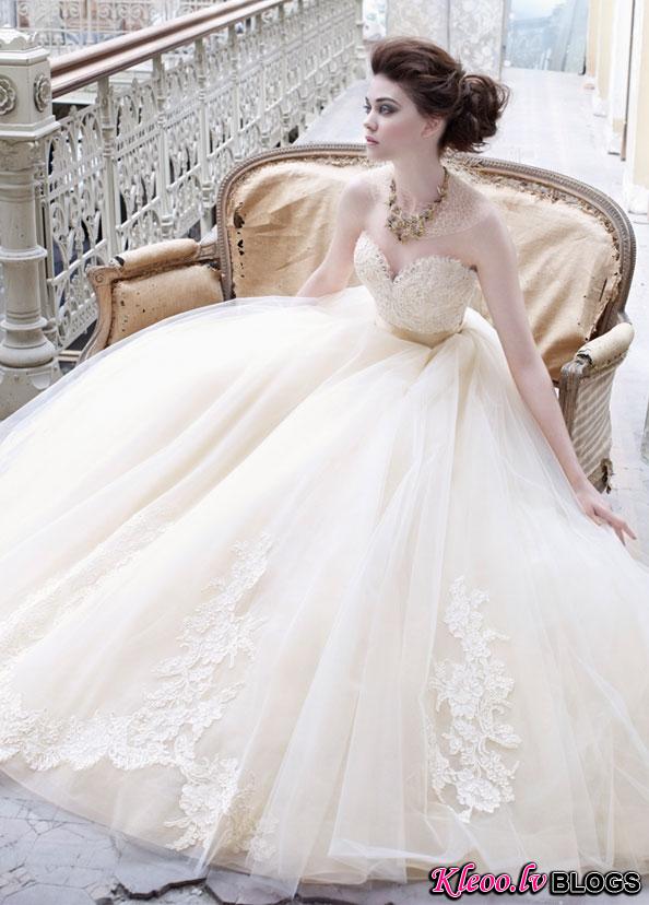 lazarobridalgownsfall201210.jpg