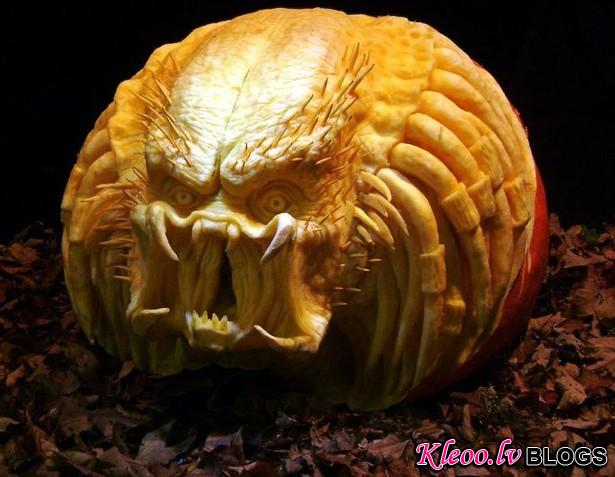 50-geek-pumpkin-carving-halloween-26.jpg