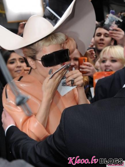 Lady Gaga Leaves 'Good Morning America' With a Modern Sombrero