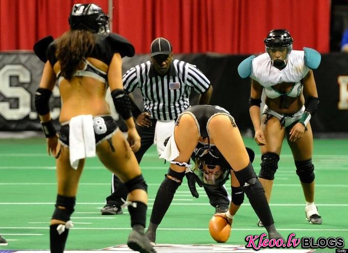 lingerie_bowl_2011_temptation_vs_passion04.jpg