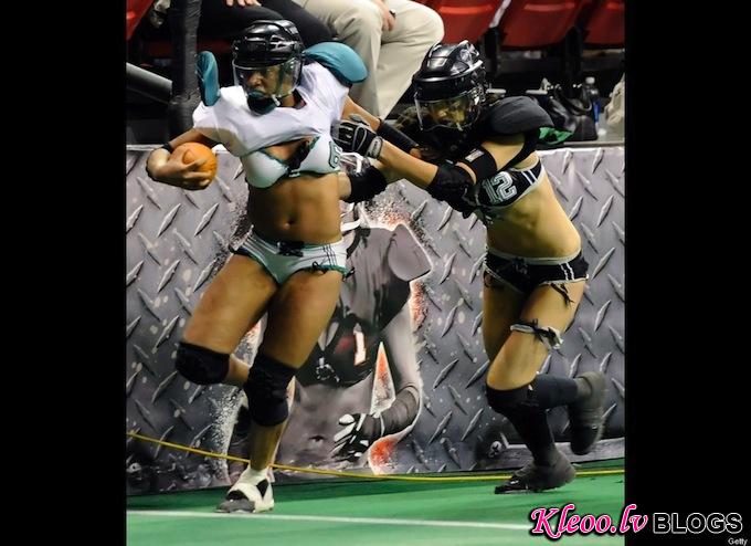 lingerie_bowl_2011_temptation_vs_passion07.jpg