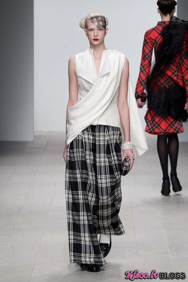 Corrie-Nielsen-Autumn-Winter-2012_13-Womenswear-Collection-03.jpg
