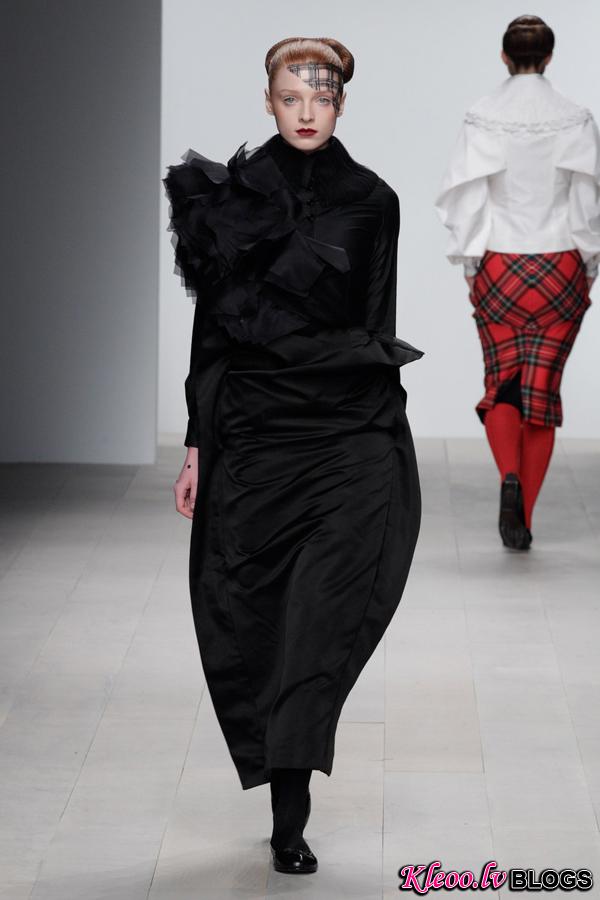 Corrie-Nielsen-Autumn-Winter-2012_13-Womenswear-Collection-07.jpg