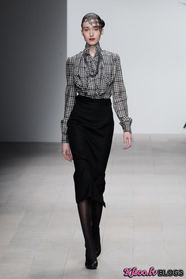 Corrie-Nielsen-Autumn-Winter-2012_13-Womenswear-Collection-15.jpg