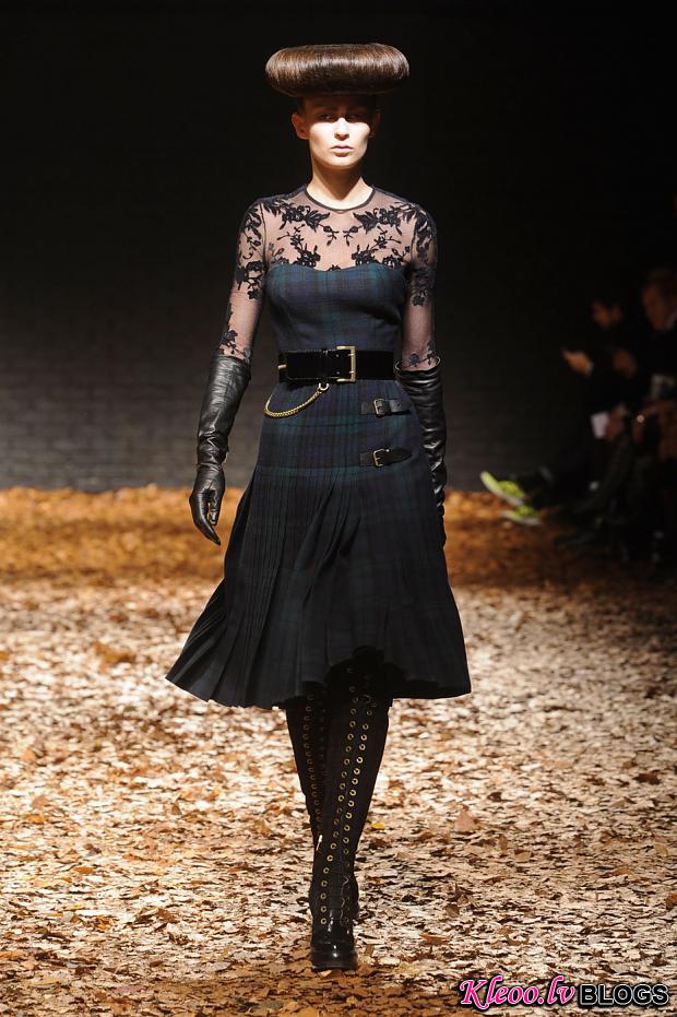 mcq-null-autumn-fall-winter-2012-lfw33.jpg