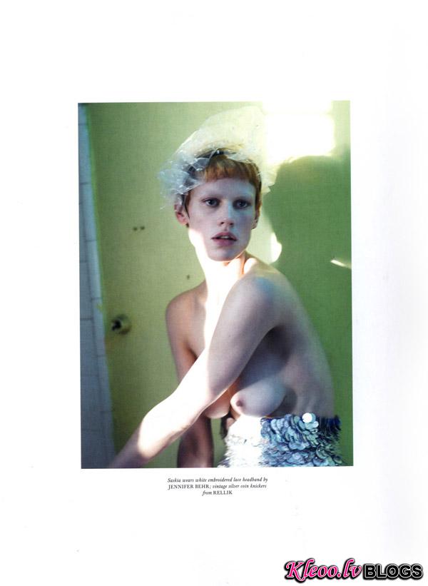 saskiebrauwlindaevangelistalovemagazinespringsummer2012nsfw22.jpg