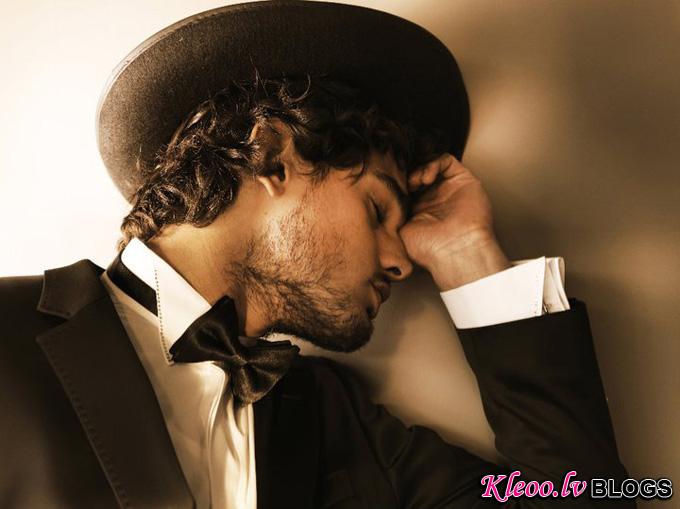 Marlon-Teixeira-for-LOfficiel-Hommes-Greece-DesignSceneNet-09.jpg