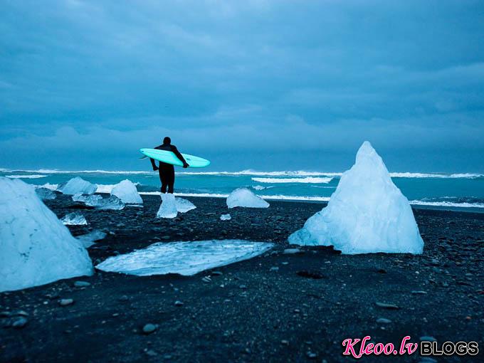 surfing-iceland_35262_990x742.jpg