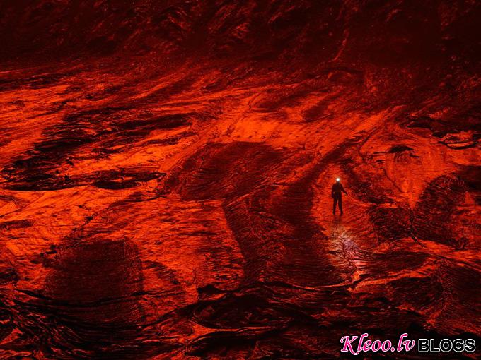 nyiragongo-lava-floor_33032_990x742.jpg