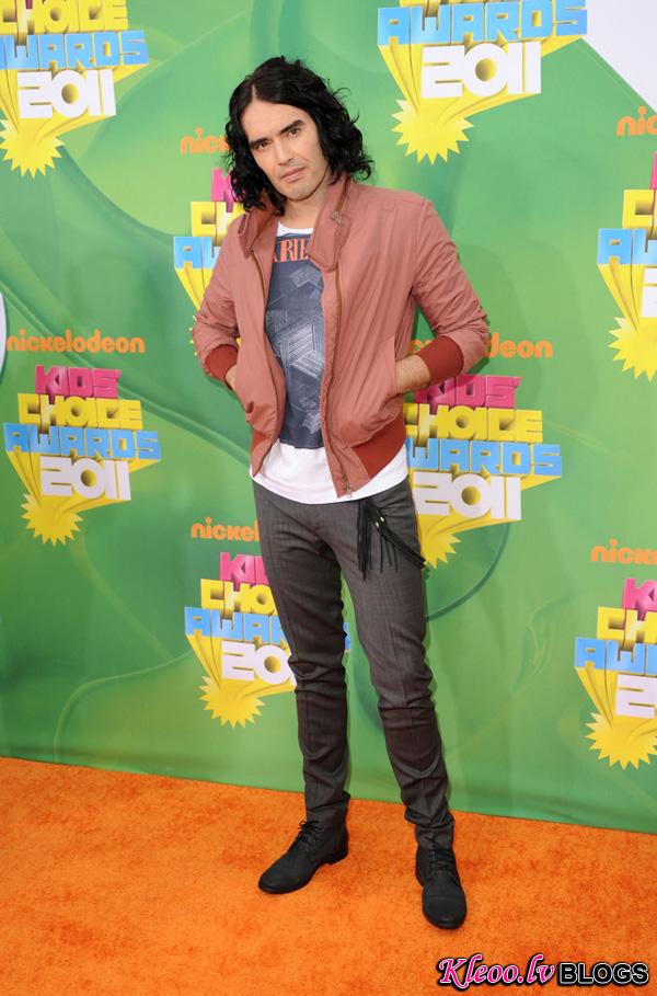 2011-kids-choice-awards-red-carpet-04042011-45.jpg