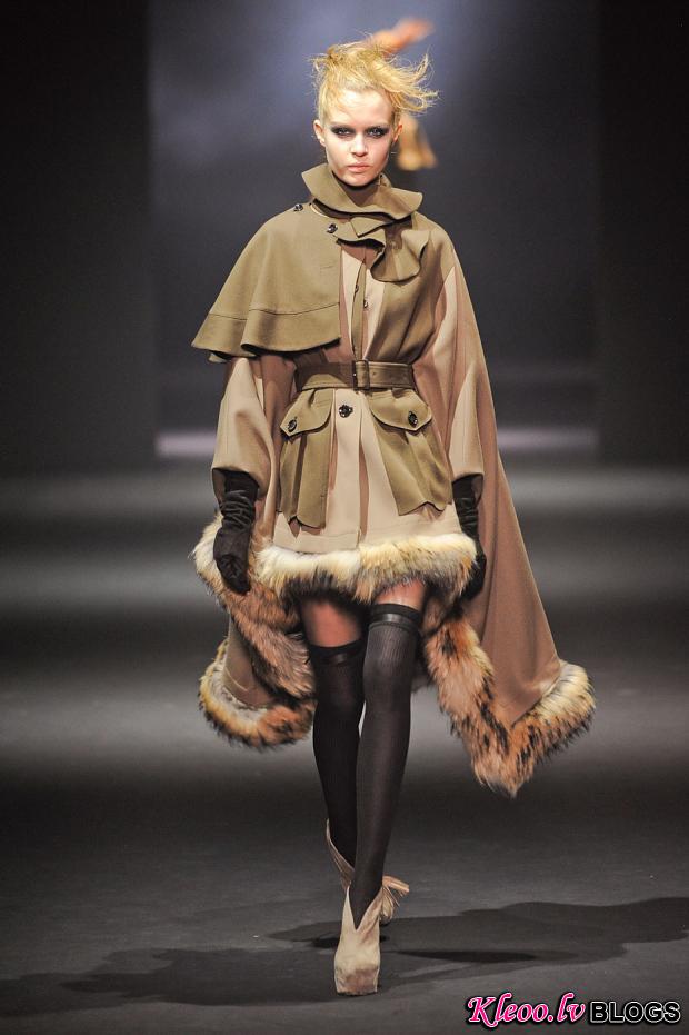 john-galliano-autumn-fall-winter-2012-pfw14.jpg