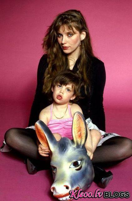 Bebe Buell with daughter liv tyler.jpg