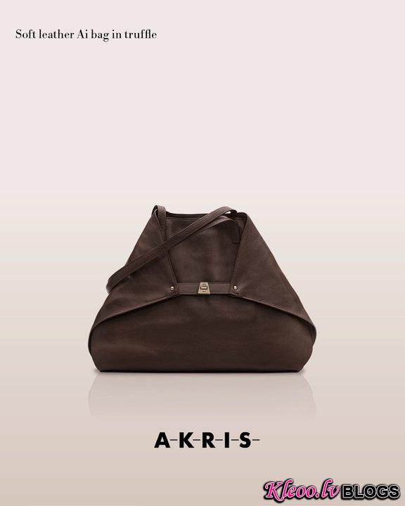 akrisaw11handbagscollection16.jpg