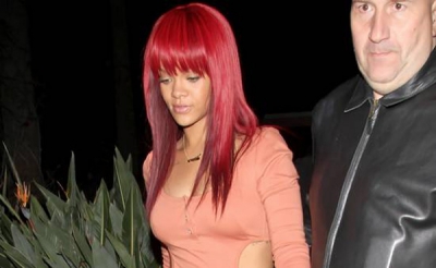 Rihanna – Beverly Hills