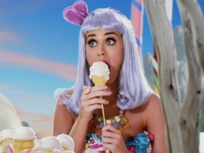 Jaunā Katy Perry dziesma California Gurls un VIDEO!!!