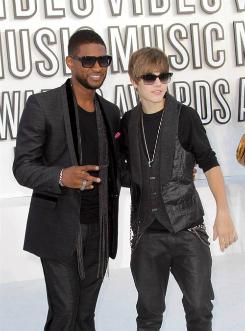 Usher and Justin Bieber.jpg