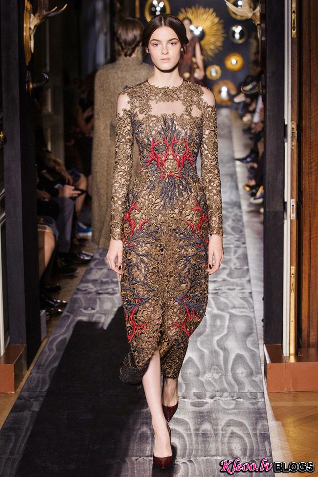 valentino-haute-couture-fall-18.jpg