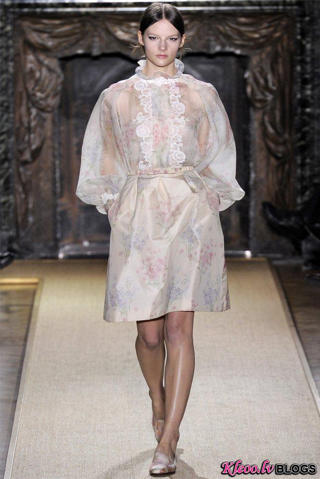 valentino10.jpg